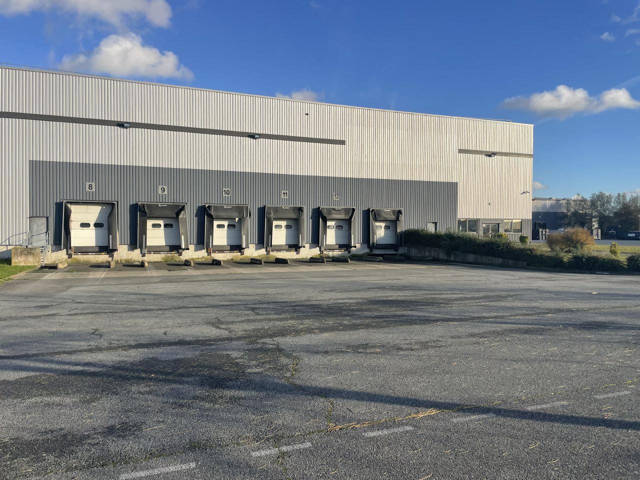 Entrepôt Calais 4800m² Location entrepôt Calais Pas-de-Calais OLLOG2421190 4
